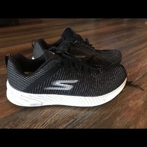 Black Go Run Forza 3 Sketchers